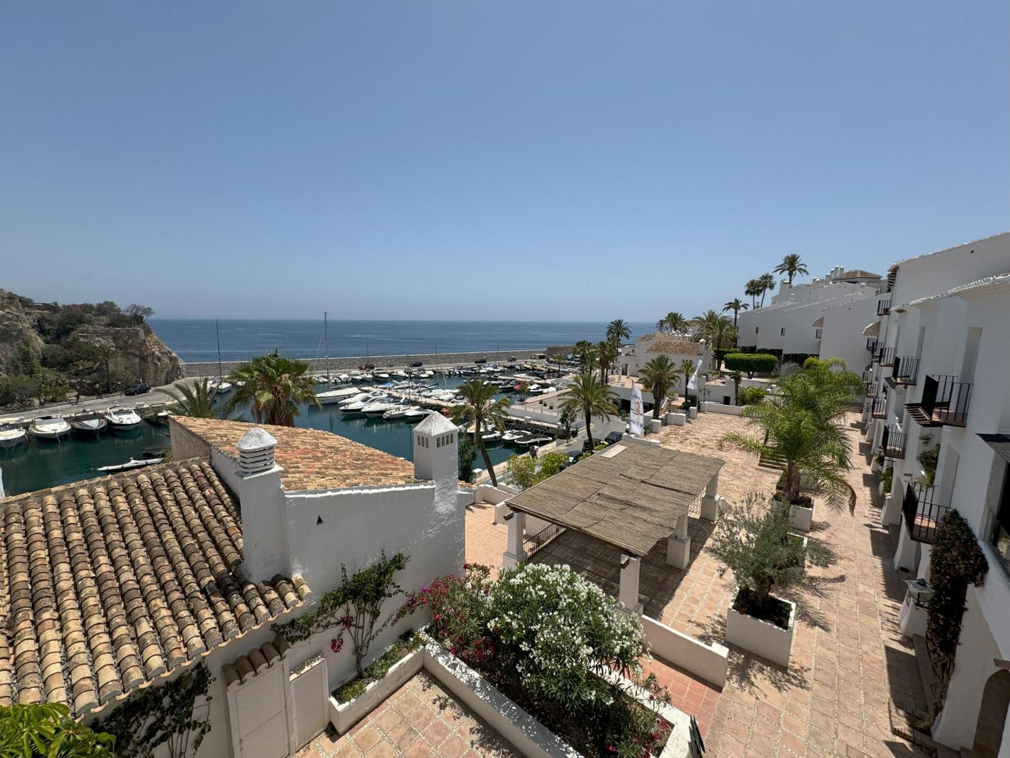 Sunny Getaway Apartment La Herradura  Exterior photo